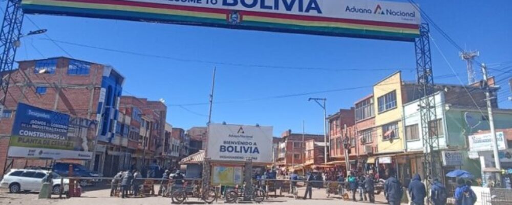 frontera desaguadero bolivia puno